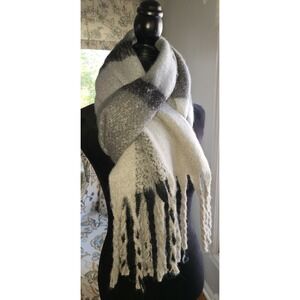 Women's Blanket Scarf Gray Stripe Brushed Fringe  16 x 72 Inches Cozy Warm